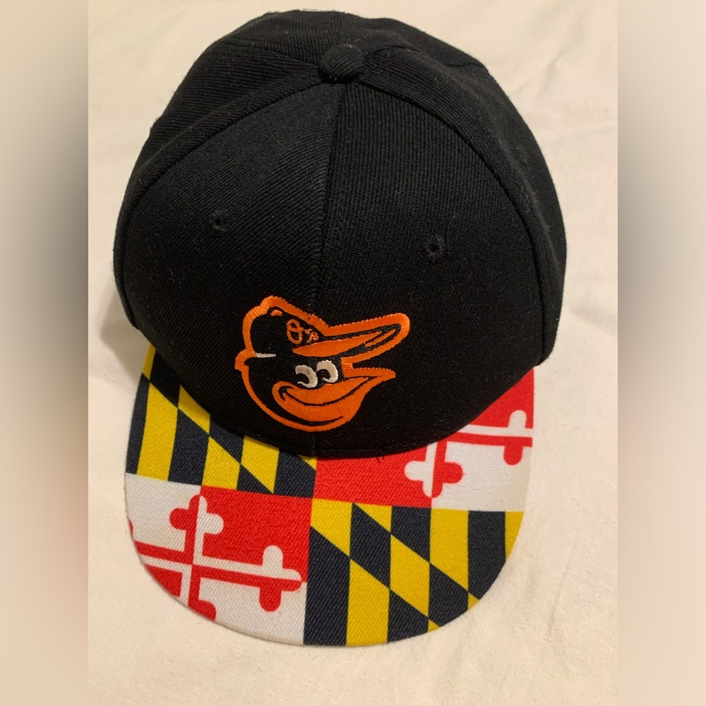 DAP Baltimore Orioles PreOwned Adjustable Snap On Cap. One size